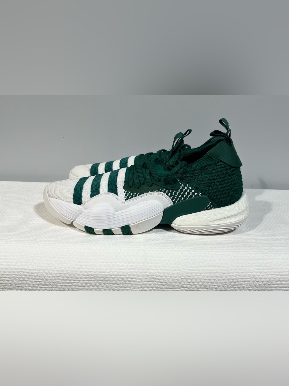 Adidas Trae‎ Young 2.0 Signature Basketball Shoes Green and White Mens Size 13
